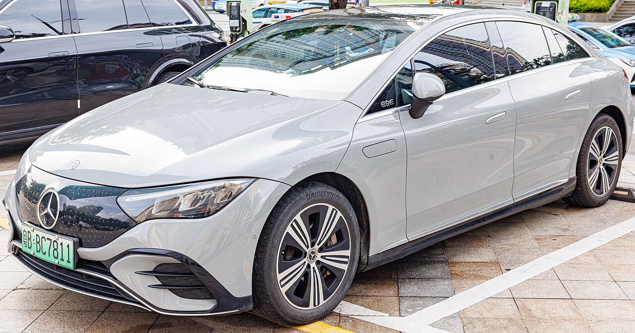 Foto Mercedes-Benz EQE 350+