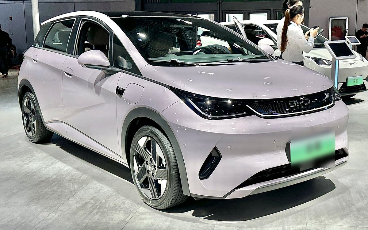 BYD Dolphin vs Citroen e-C3: Mana yang Bisa Menghemat Lebih Banyak Uang Anda?