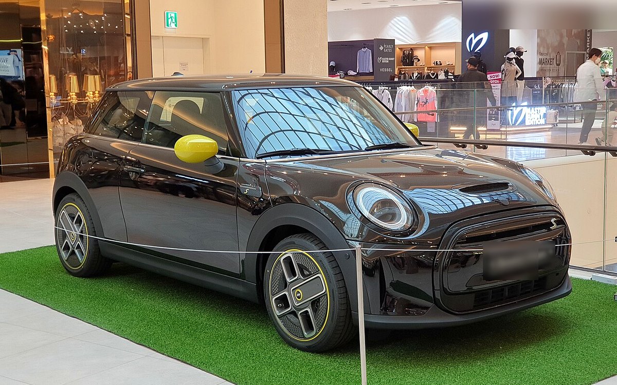 Hitung Biaya Cas MINI Cooper SE di Rumah: Kisaran Rp 200-600 Ribu Per Bulan