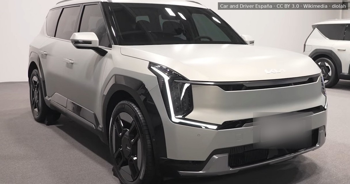 Review Lengkap Kia EV9: SUV Listrik 7 Kursi Premium dengan Jarak Tempuh 500 km