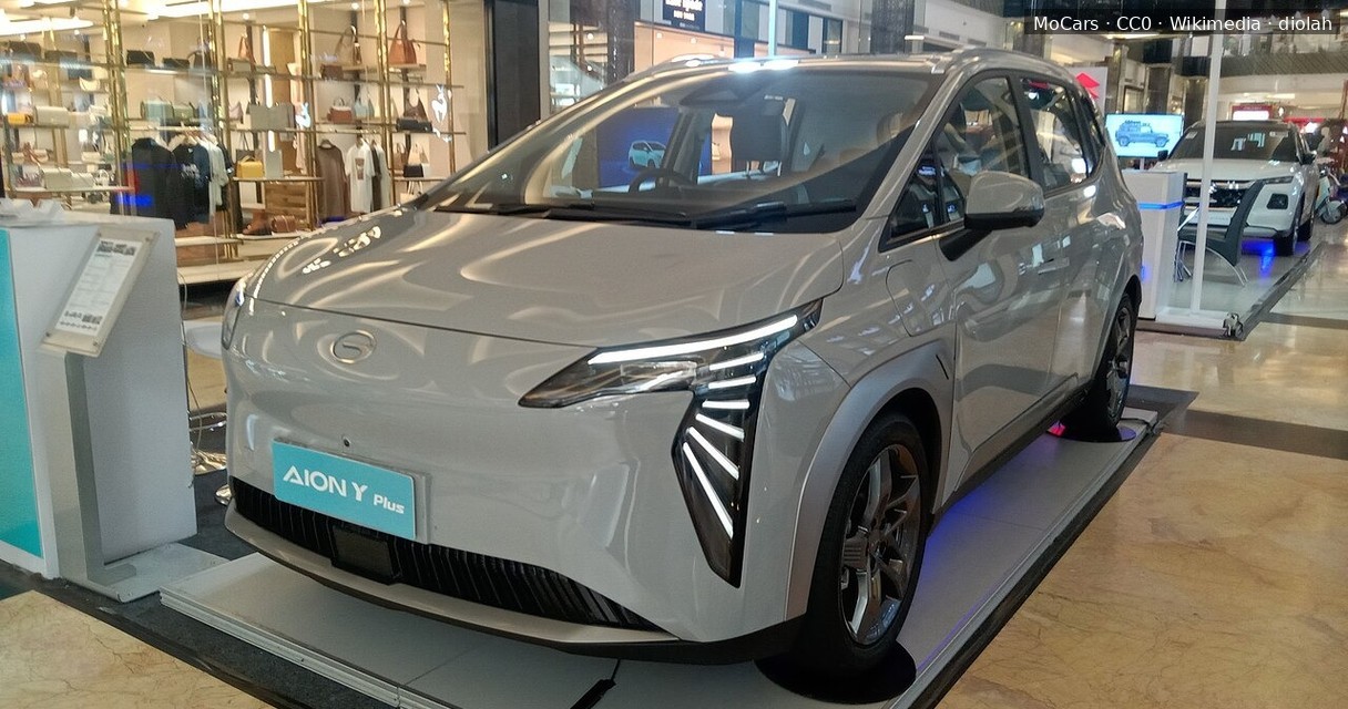 BYD Atto 3 vs GAC Aion Y Plus: Mobil Listrik SUV Paling Laris? Simak Pilihan Nyata