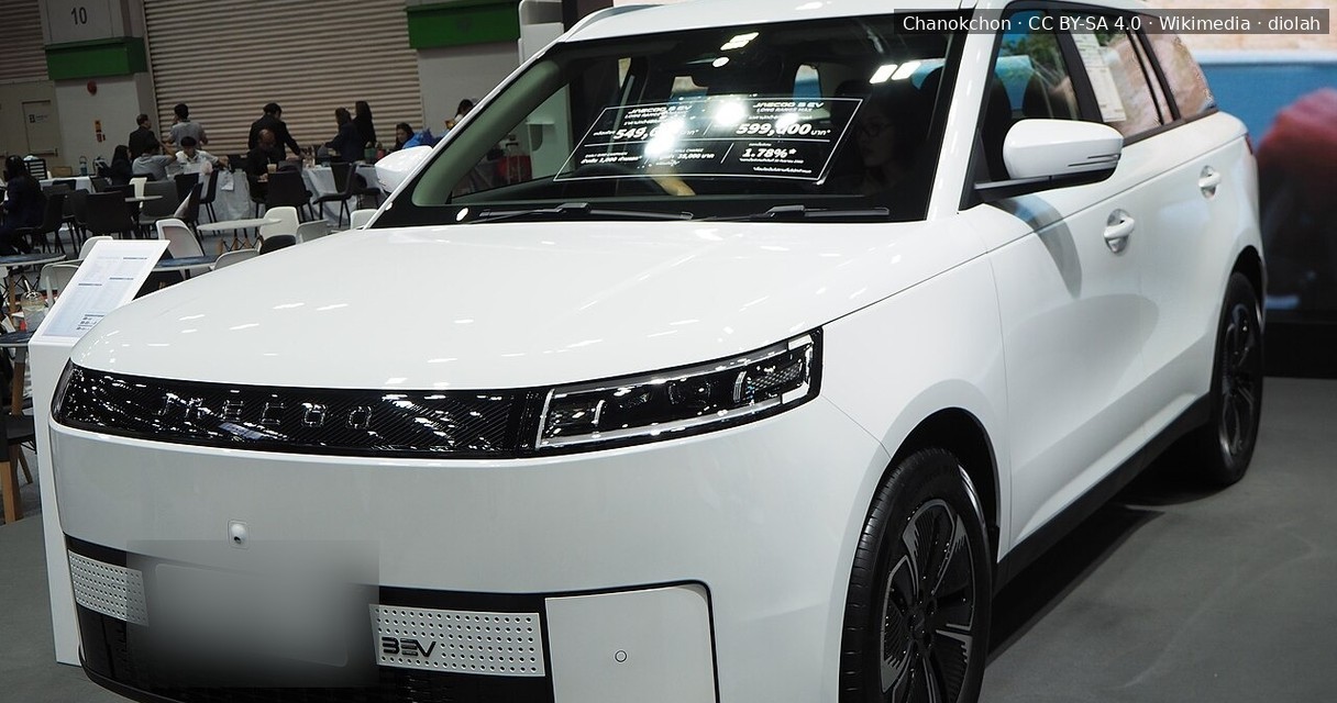 Jaecoo J5 EV vs MG S5 EV: Duel SUV Murah, Mana Pilihan Rasional?
